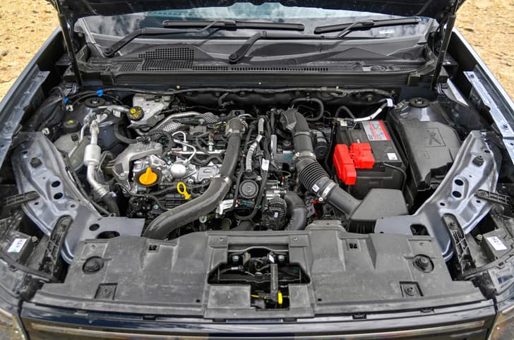 Nissan Tekton Open Bonnet Engine Shot