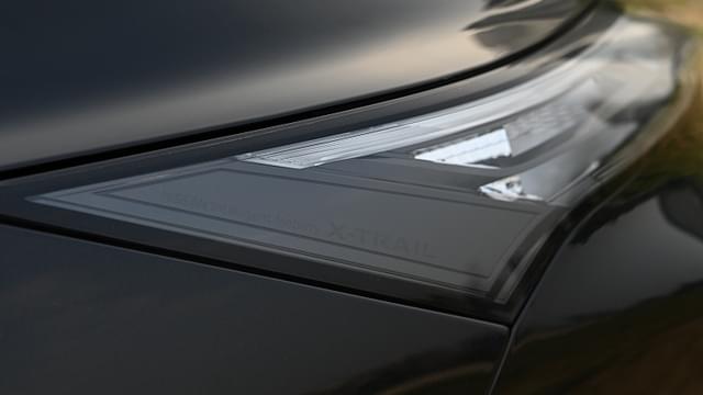 Headlight Image - 13960