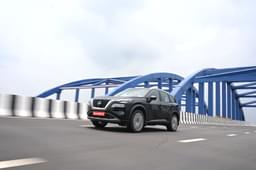 Nissan X Trail Front Left Three Quarter