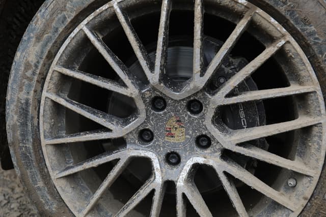 Alloy Wheels Image - 14014
