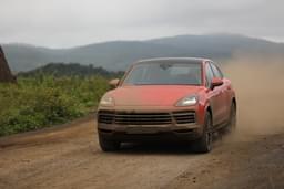 Porsche Cayenne Coupe Front Right Three Quarter
