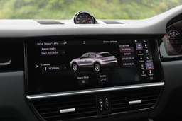 Porsche Cayenne Coupe Dashboard