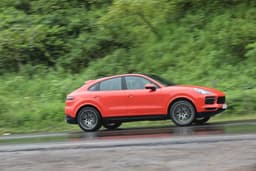 Porsche Cayenne Coupe Front Right Three Quarter