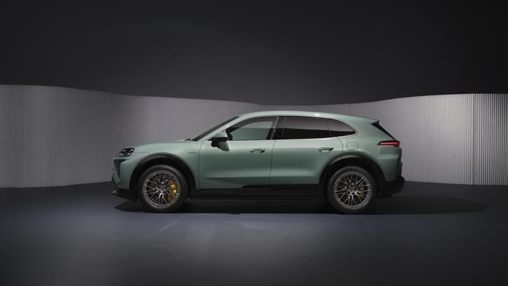 Porsche Cayenne Electric