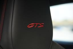 Porsche Cayenne Front Row Seats