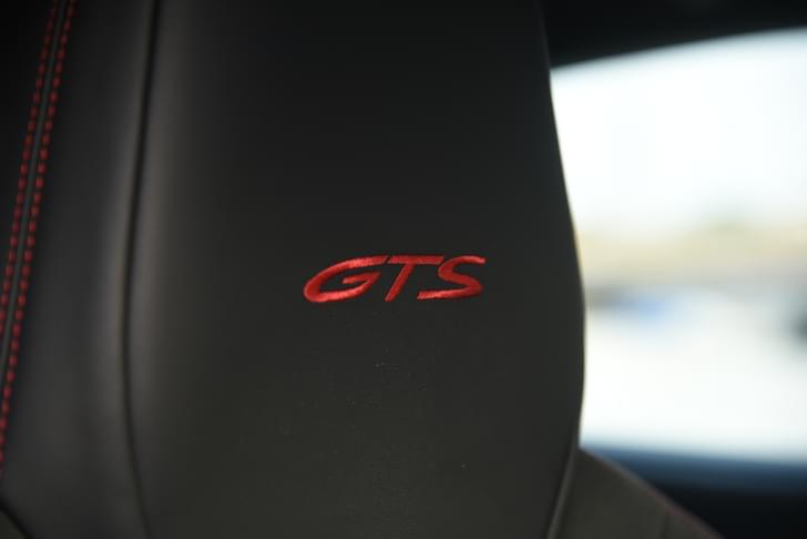 Porsche Cayenne Front Row Seats