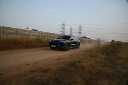 Porsche Cayenne Front Right Three Quarter