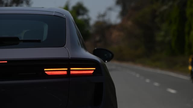 Rear View Image - 5400