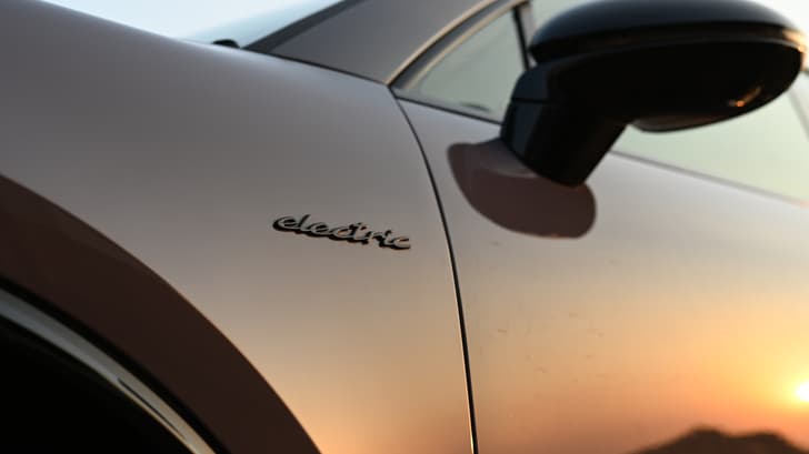 Porsche Macan Ev Front Fender