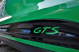 Porsche Macan Color Green