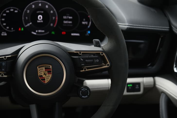Porsche Panamera Instrument Cluster