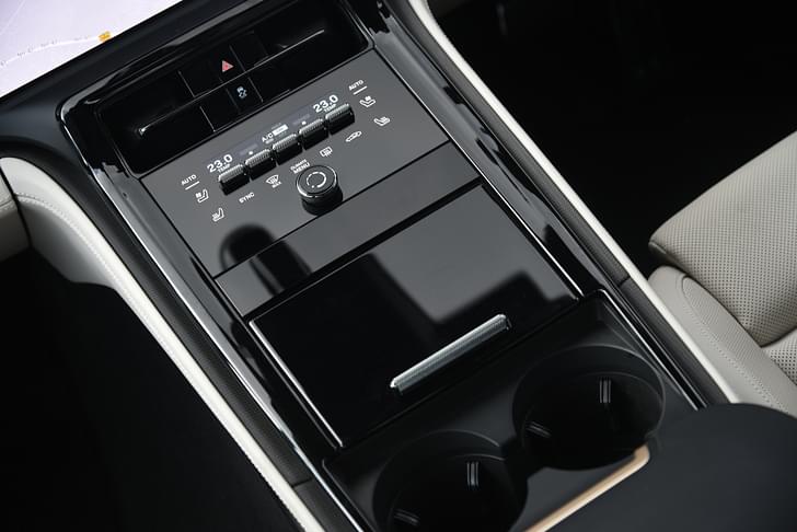 Porsche Panamera Console Storage