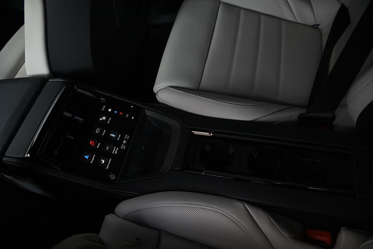 Porsche Panamera Front Row Seats
