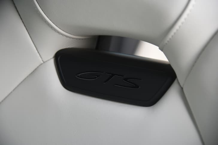 Porsche Panamera Color White
