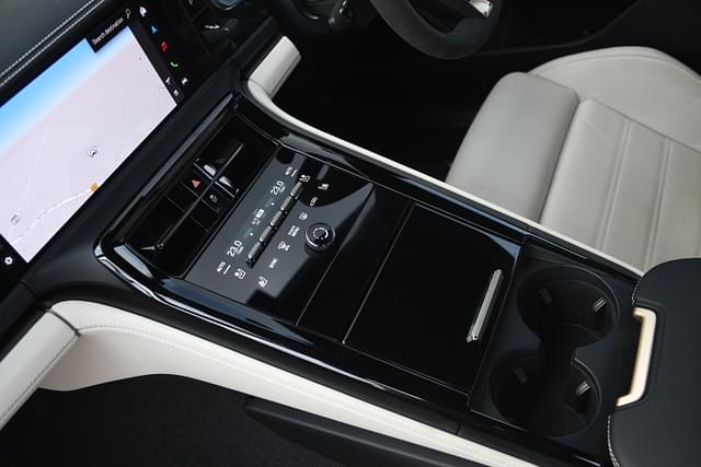 Infotainment System Image - 15397