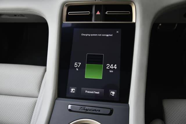 Infotainment System Image - 15461