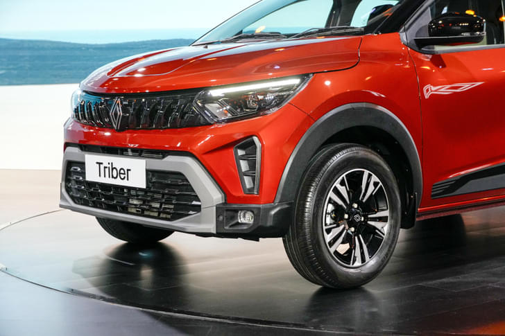 Front Right Three Quarter