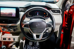 Renault Triber Dashboard
