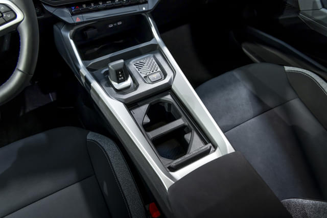 Front Row Seats Image - 18136