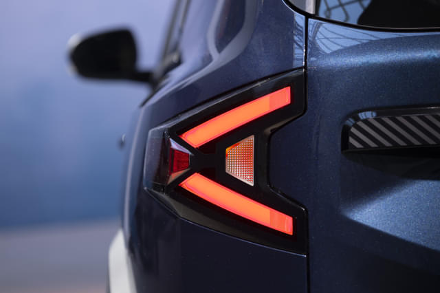 Rear View Image - 18145