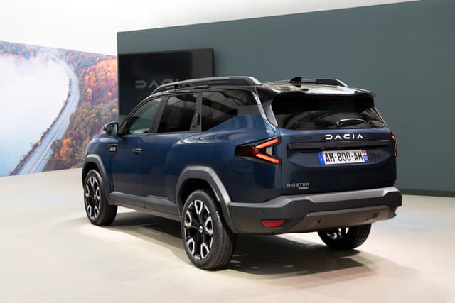 Renault Bigster Front Right Three Quarter