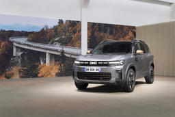 Renault Bigster Front Left Three Quarter