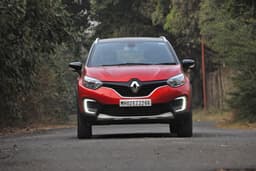 Renault Captur Front View