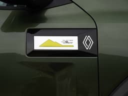 Renault Duster Color Green