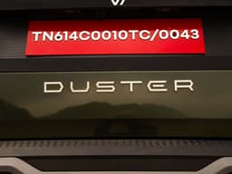 Renault Duster Color Green