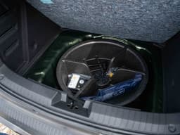 Renault Duster Boot Open