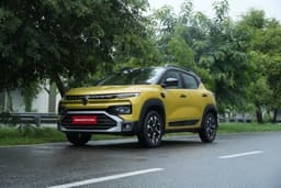 Renault Kiger Front Right Three Quarter