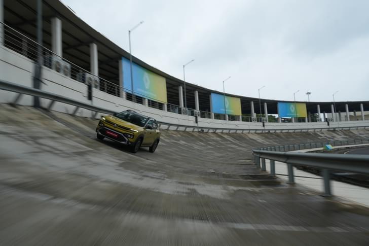 Renault Kiger Front Right Three Quarter