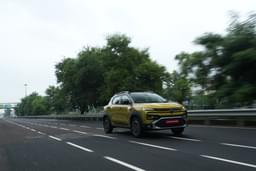 Renault Kiger Color Yellow