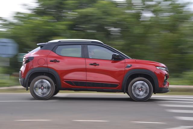Alloy Wheels Image - 6898