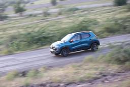 Renault Kwid Front Right Three Quarter