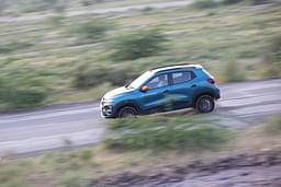Renault Kwid Front Right Three Quarter