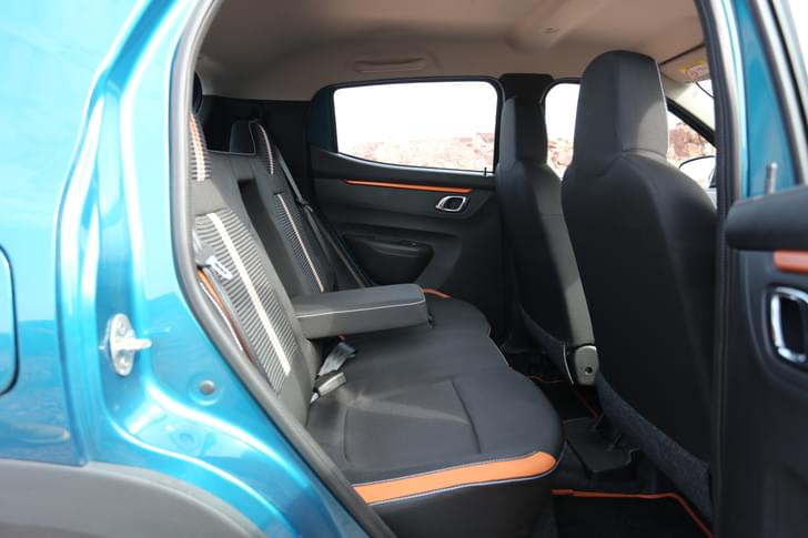 Renault Kwid Second Row Seats