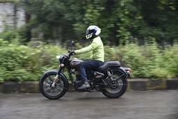 Royal Enfield 2023 Bullet 350 Front Right Three Quarter