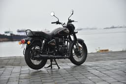 Royal Enfield 2023 Bullet 350 Color Black