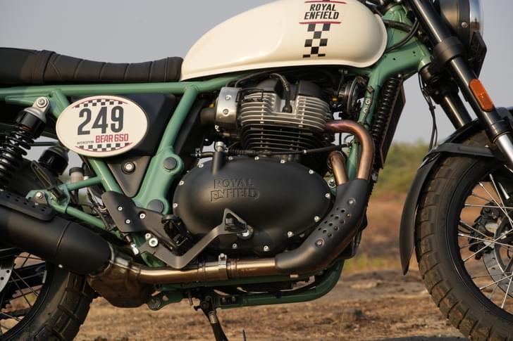 Royal Enfield Bear 650 Color Green