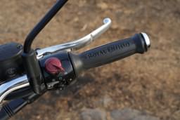 Royal Enfield Bear 650 Color Black