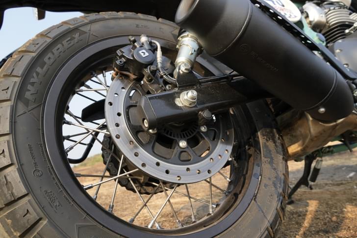 Royal Enfield Bear 650 Color Black