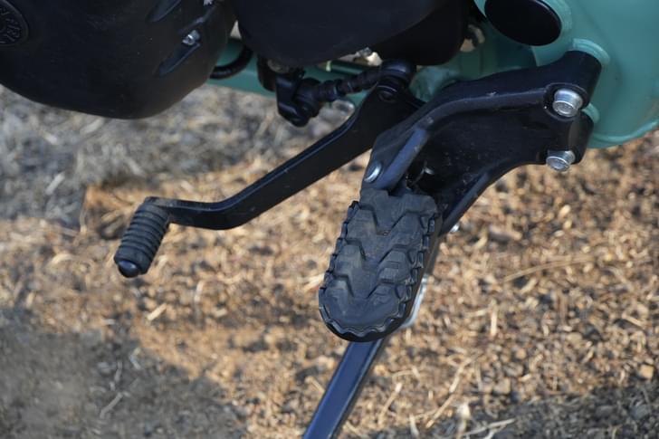 Royal Enfield Bear 650 Side Stand