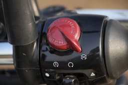 Royal Enfield Bear 650 Closed Fuel Lid