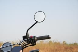 Royal Enfield Bear 650 Color Black