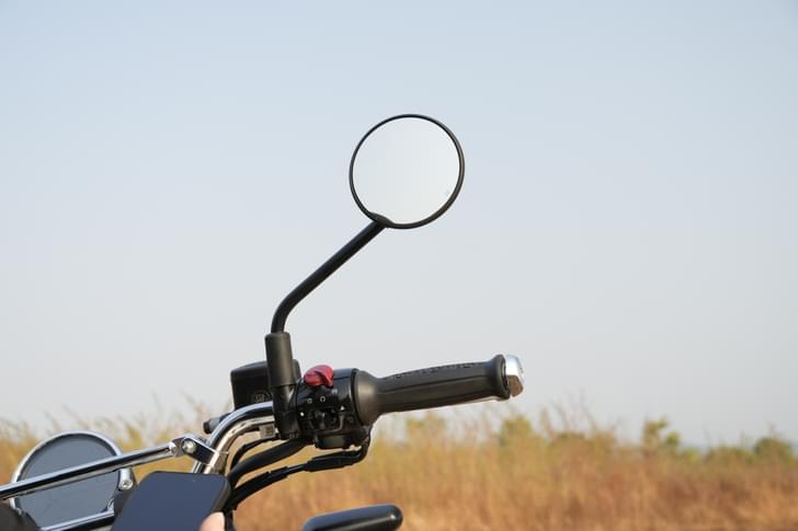 Royal Enfield Bear 650 Color Black