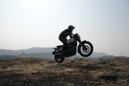 Royal Enfield Bear 650 Front Wheels
