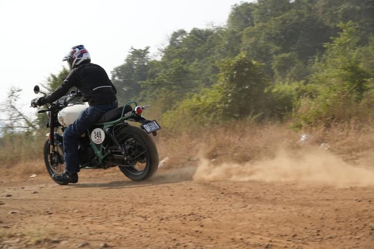 Royal Enfield Bear 650 Rear View