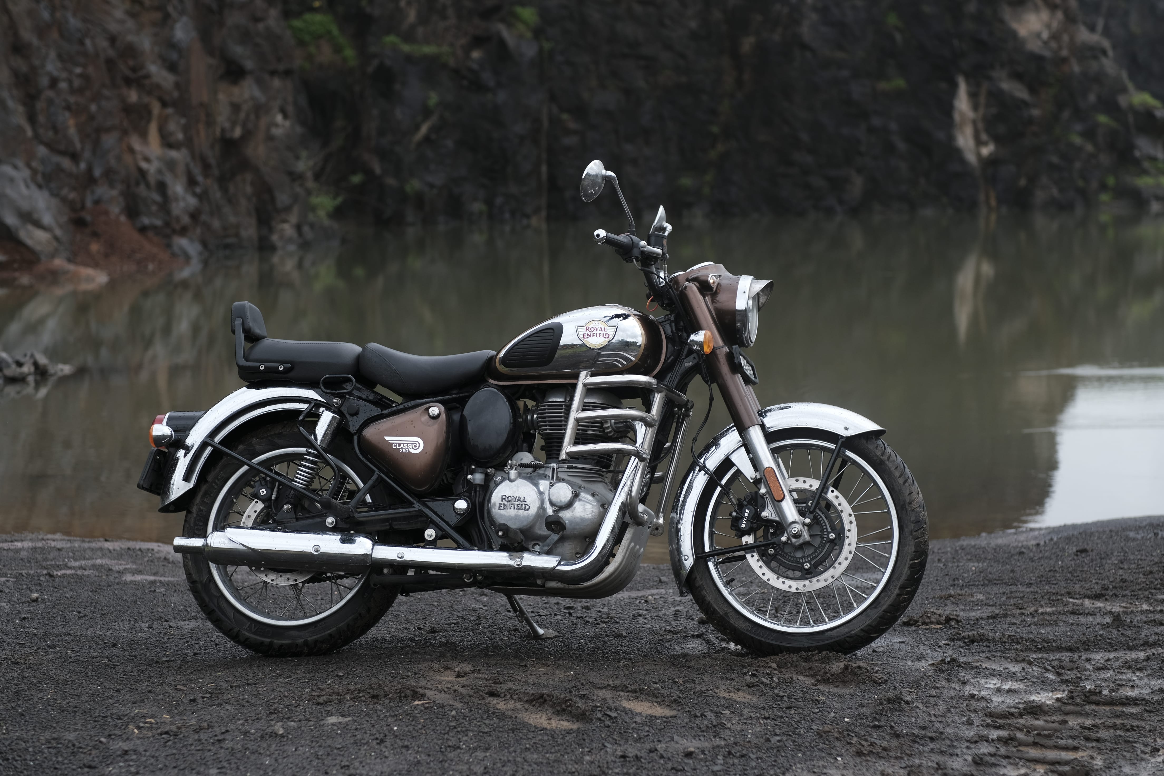 I am confused between the Royal Enfield Classic 350 and the Harley-Davidson 440S. My budget is a maximum of ₹3.5 lakh, and I will be travelling about 40 km daily. In terms of comfort, daily travel,...