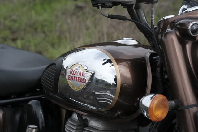 Closed Fuel Lid Image - 26203